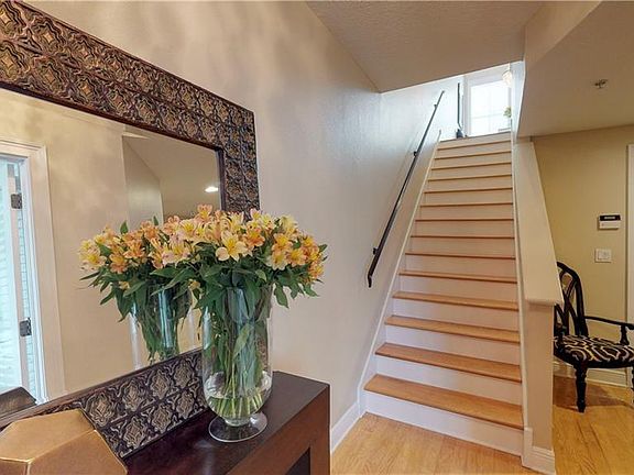 5th image of 114 E Davis Blvd Unit 11
