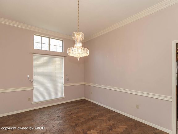 5th image of 7820 Harrington Cir