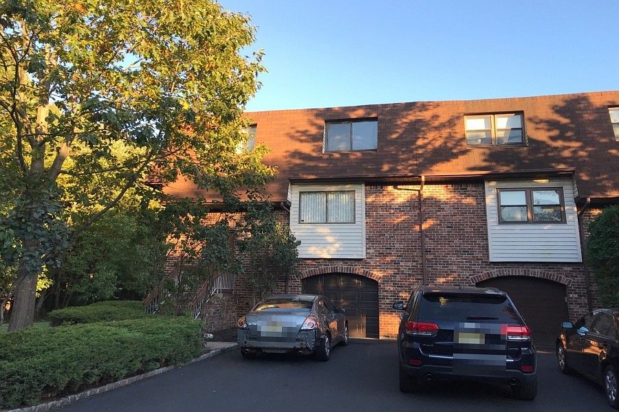 1st image of 2401 N Oaks Blvd