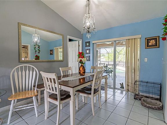 4th image of 702 Del Rio Way