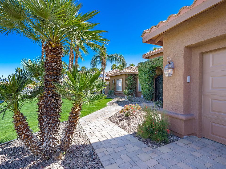 1st image of 78595 Naples Dr