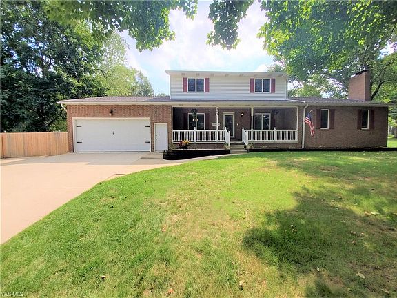4th image of 207 Munroe Falls Ave