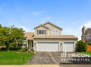 101 Iris Ct, Oswego, IL 60543