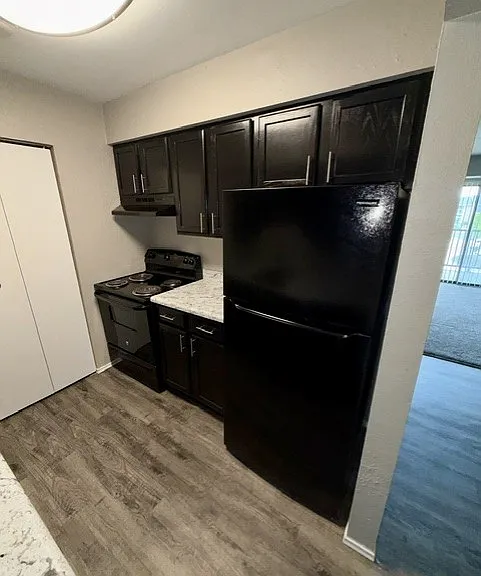 Beacon Point Apartments — Photo 24