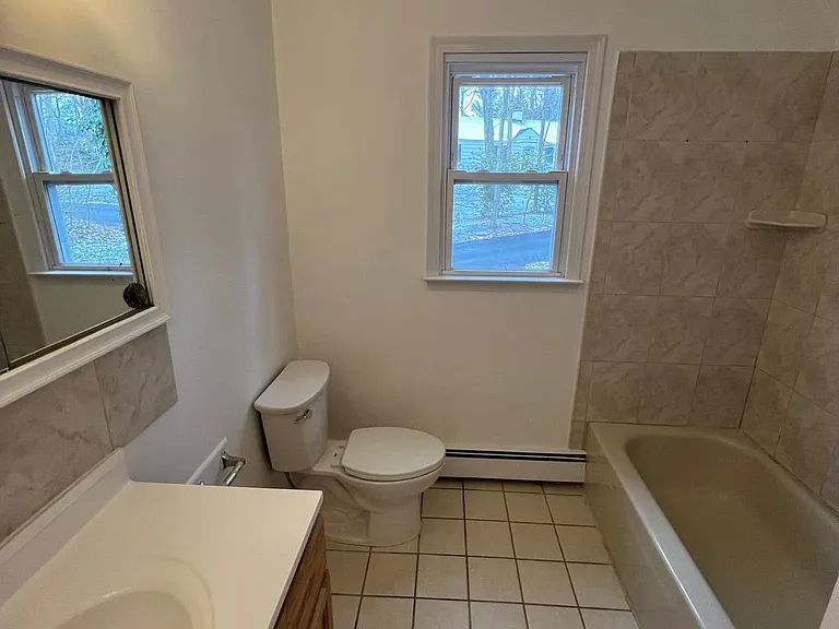 21 Walnut Ave — Photo 8