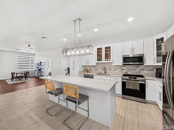 3rd image of 435 W Center St