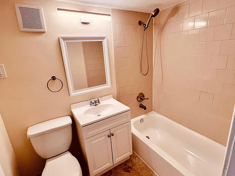 2500 N Van Dorn St #401 — Photo 16