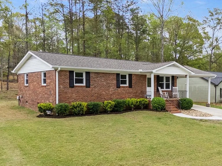 210 Brooklawn Dr — Photo 20