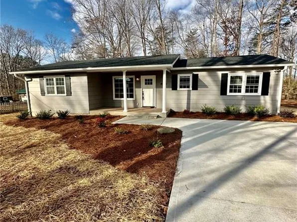 622 Green Tree Dr, Lewisville, NC 27023