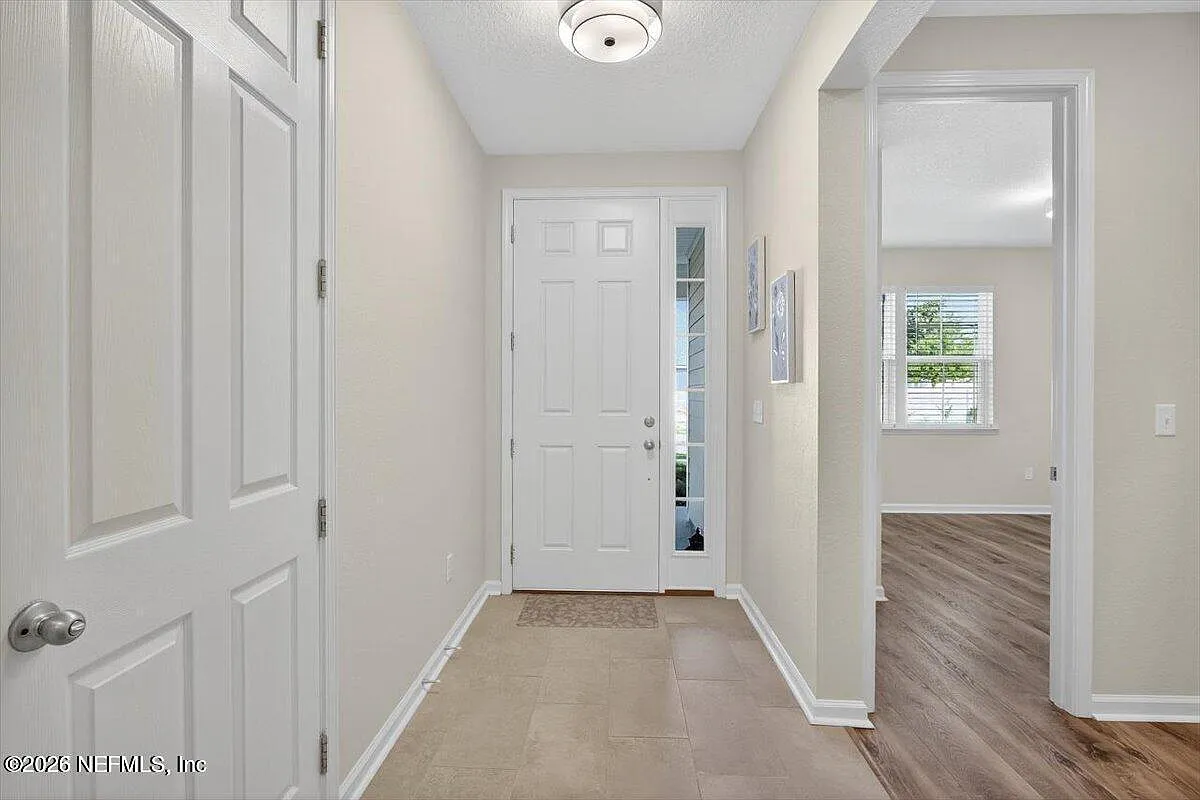 4 bed, 3.0 bath, 2470 sqft, $2,495 — Photo 4