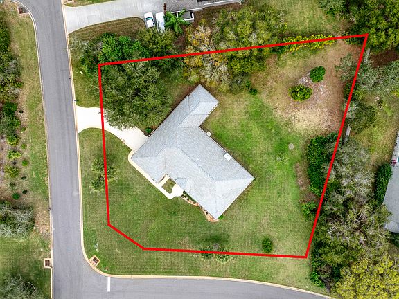4th image of 3985 Cree Dr