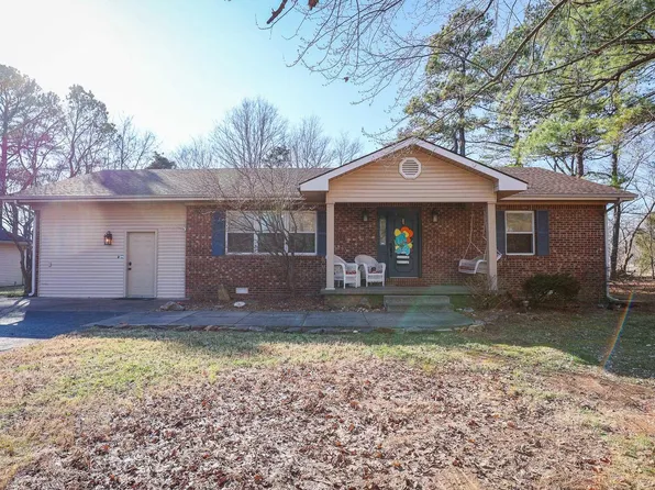 588 Fairview St, Benton, KY 42025