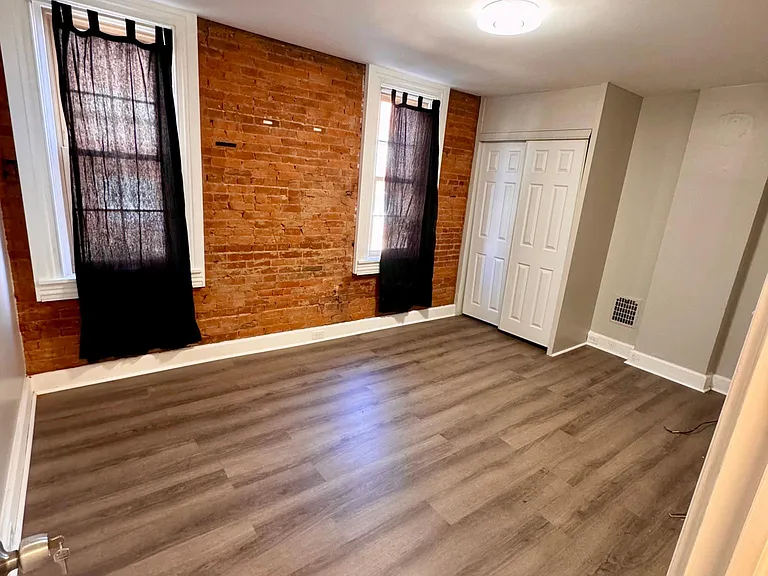 308 W James St #2 — Photo 7