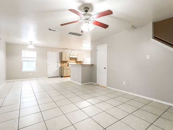 5th image of 21243 Linden House Ct