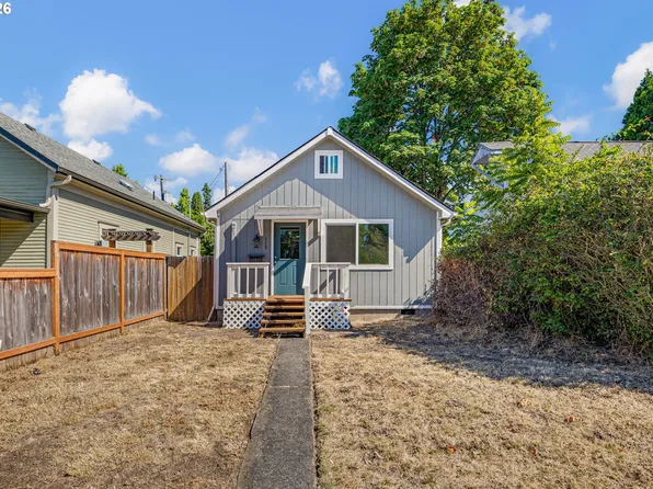 628 G St, Springfield, OR 97477