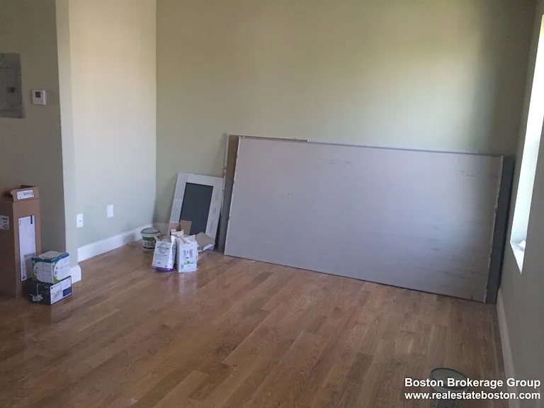 35 Forbes St #1 — Photo 8