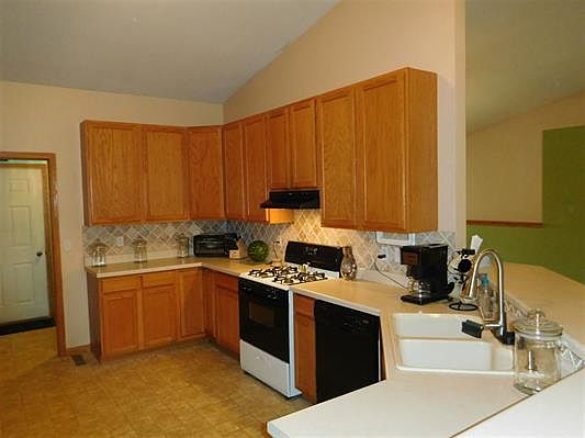 3rd image of 495 Prairie Knoll Dr #0