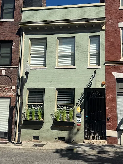 1 bed, 1100 sqft, $3,650 — Photo 1