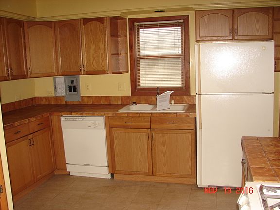 5th image of 37105 N Hillside Dr