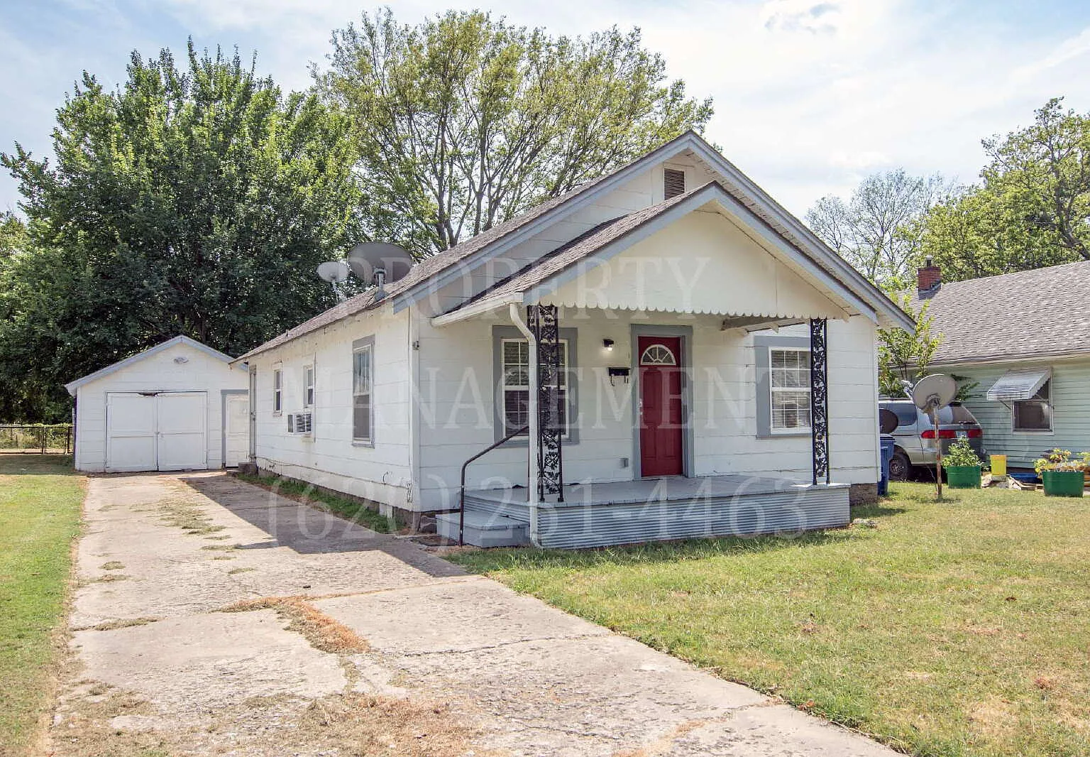 2 bed, 1.0 bath, 884 sqft, $800 — Photo 1