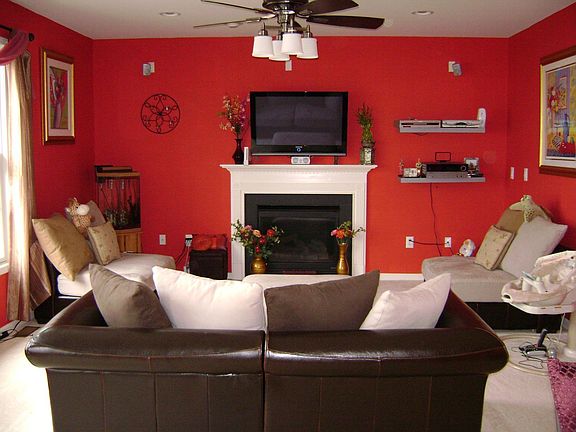 Family Room with Gas fireplace