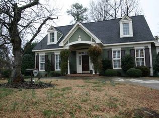 535 S Main St, Wake Forest, NC 27587
