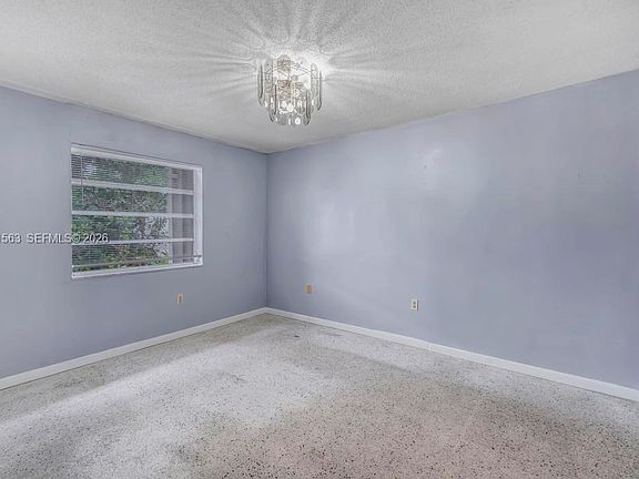 4th image of 519 NW 10th Ave