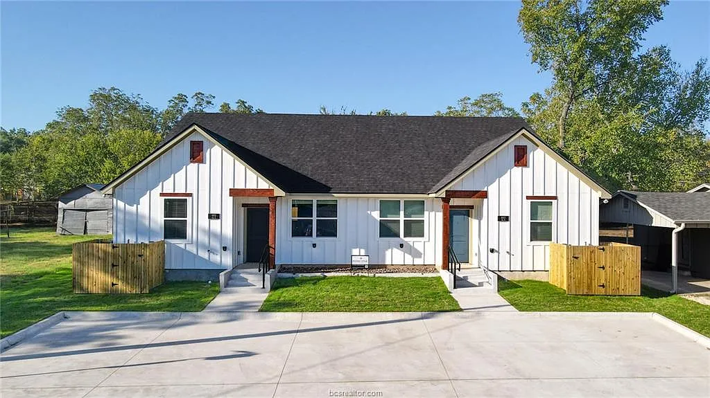 603 N Echols St — Photo 1