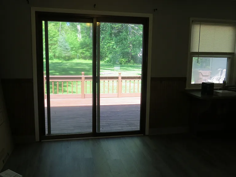 8190 Leavitt Rd — Photo 13