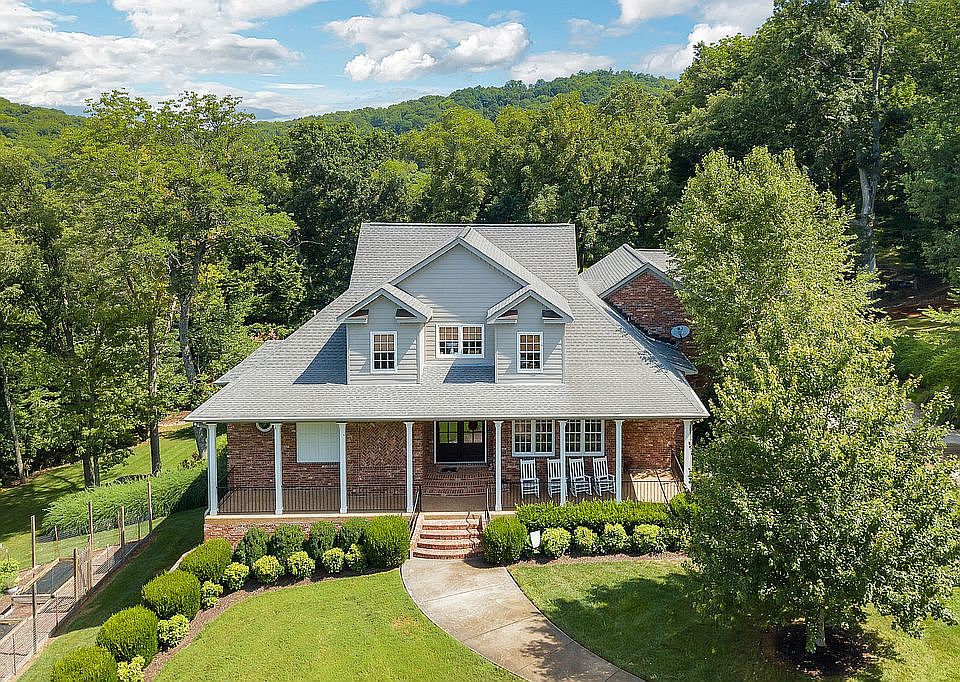 1st image of 3610 Chesterland Ln