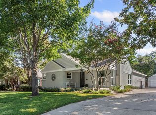 3529 Stadium Dr, Fort Worth, TX 76109