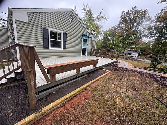 3rd image of 2820 Shady Lawn Dr