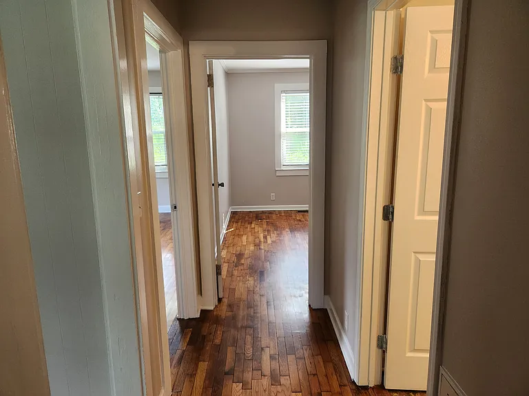 145 Crestview Dr — Photo 9