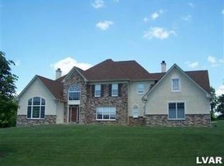 105 Fox Run, Easton, PA 18042