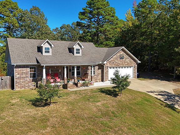 2nd image of 185 Aberdeen Dr