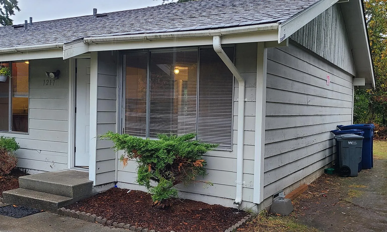 1217 Dumas Rd — Photo 2