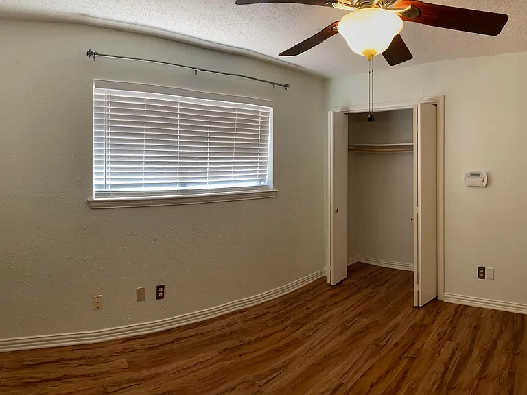 2736 Golfing Green Dr — Photo 21