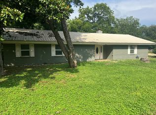 204 N Rockdale St, Lexington, TX 78947