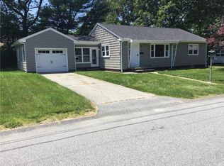 65 Merritt Ave, Tiverton, RI 02878