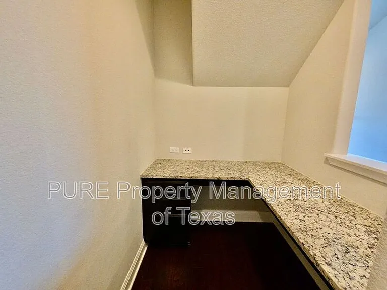 205 Methodius Dr — Photo 28