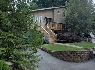 88 Oakland Ave, Rockaway, NJ