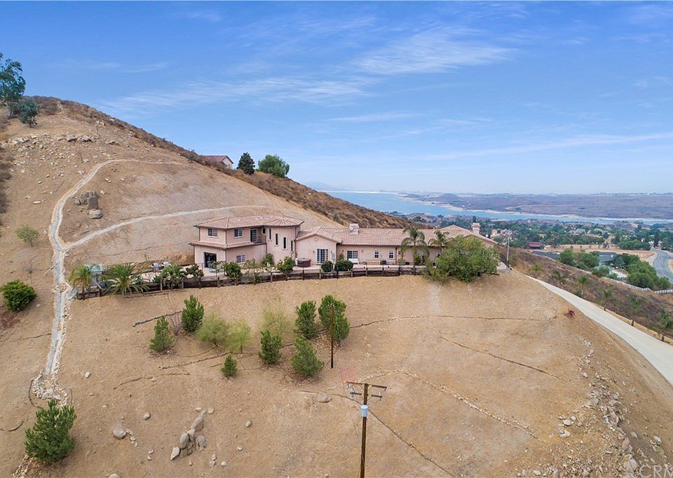 1st image of 20915 Sultana Dr