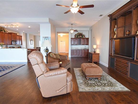 5th image of 225 W Seminole 601 Blvd
