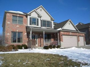 601 Arrowhead Dr, Yorkville, IL 60560