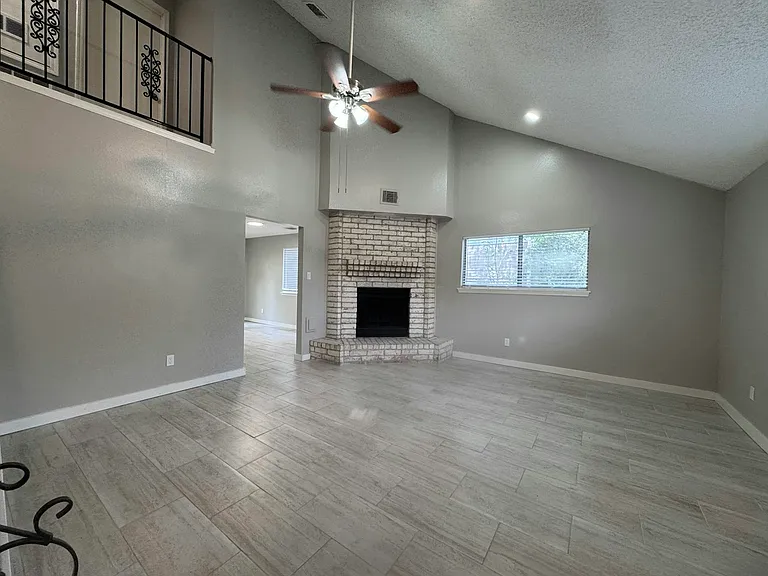 9414 Crystal Cove Cir — Photo 9