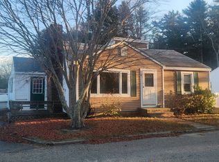 1 Gibbs Ball Park Rd, Wareham, MA 02571