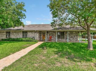 627 E Eddy St, Muenster, TX 76252