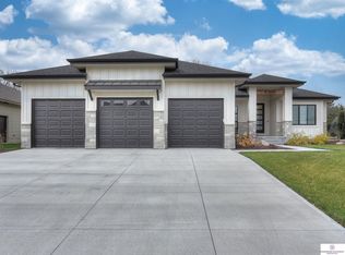 10610 S 176th St, Omaha, NE 68136