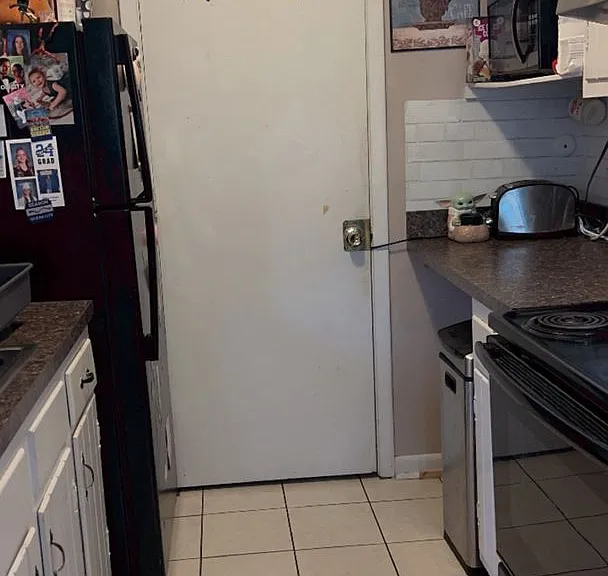 Taylor Court Apartments — Photo 3