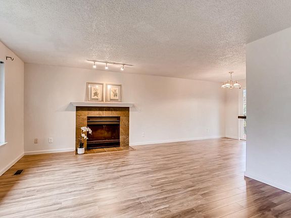 4th image of 2714 24th Avenue Ct SE